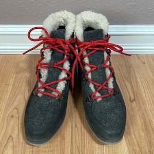 Sorel Sneakchic Alpine boots